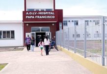 Fue al hospital Papa Francisco, se cansó de esperar a que lo atiendan y murió en su casa