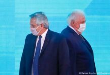 El gobierno difundió la lista completa de vacunados VIP