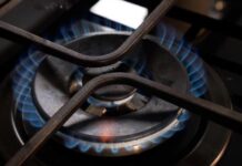El lunes anunciarán el nuevo esquema tarifario para agua, luz y gas