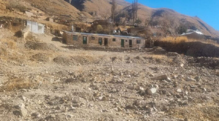 Padres amenazan con tomar una escuela por una obra inconclusa