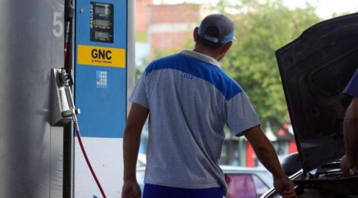 Los combustibles suben entre 2% y 5%: así quedan los precios de referencia