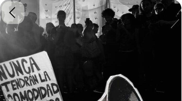 Desobediencia legal y juicio político