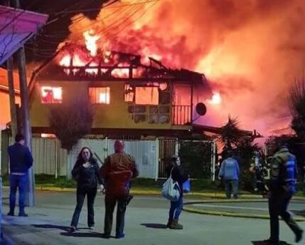 Un trabajador muere en un incendio en Grand Bourg