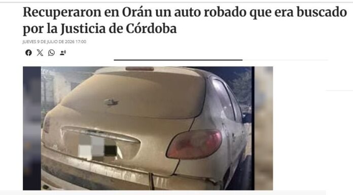 Ni el barro pudo disimular el prontuario del auto